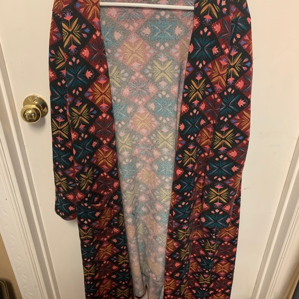 Gorgeous LulaRoe Sarah cardigan XL